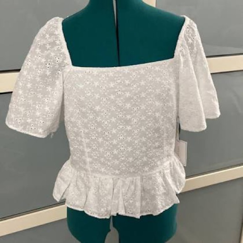 1 State white eyelet peplum blouse- off shoulder or on